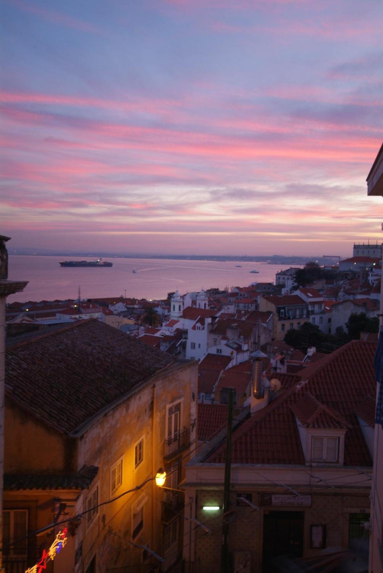 Alfama Patio Apartments ลิสบอน ภายนอก รูปภาพ